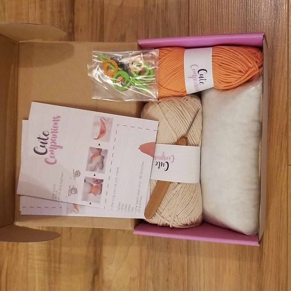 Threaders Crafter's Companion Cute Companions Crochet Kit - Rupert The Rabbit